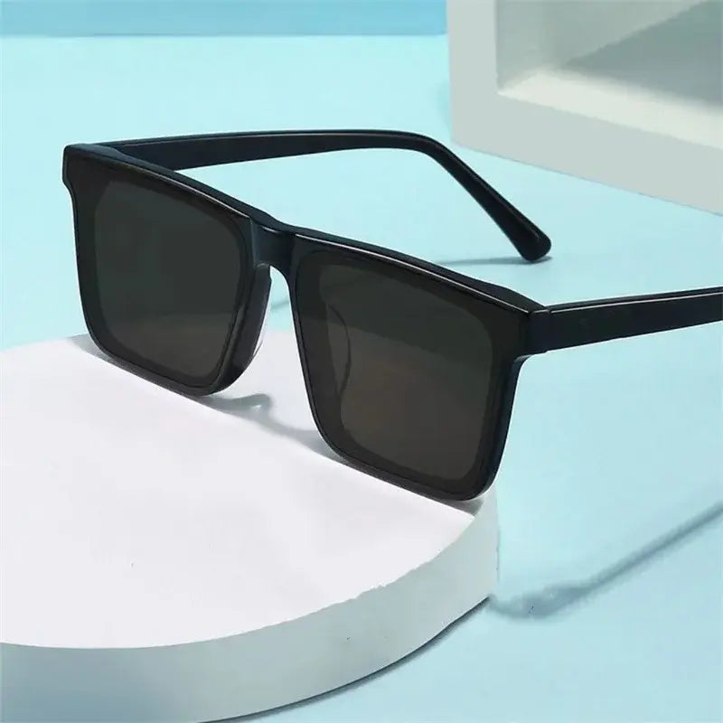 Stylish UV400 Protection Glasses for Men and Women